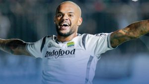 Klasemen Terbaru Liga 1 : Persib Tembus 10 Besar
