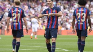 Barcelona Hantam Elche 3-0, Lewandowski Cetak Brace