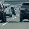 Mobil plat merah todongkan pistol ke