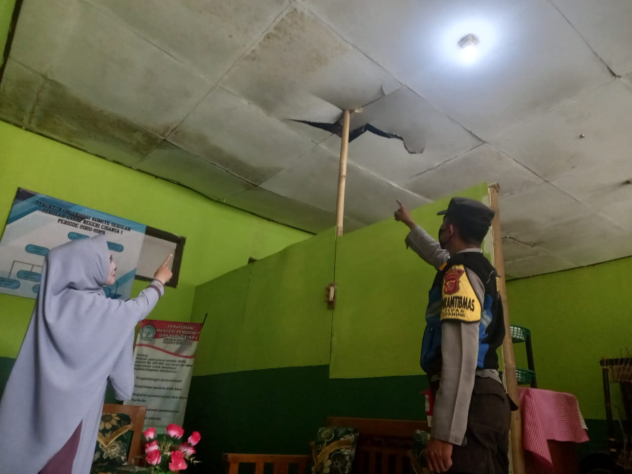 SDN Cisarua 1 di Jalan Tipar, Gang Meralaya, Kelurahan Tipar