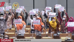Tolak Kenaikan BBM, Ahmad Syaikhu : Joget-joget di Istana Berujung Pil Hahit