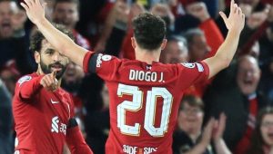Salah Bawa Liverpool Menang Tipis 2-1 Atas Ajax