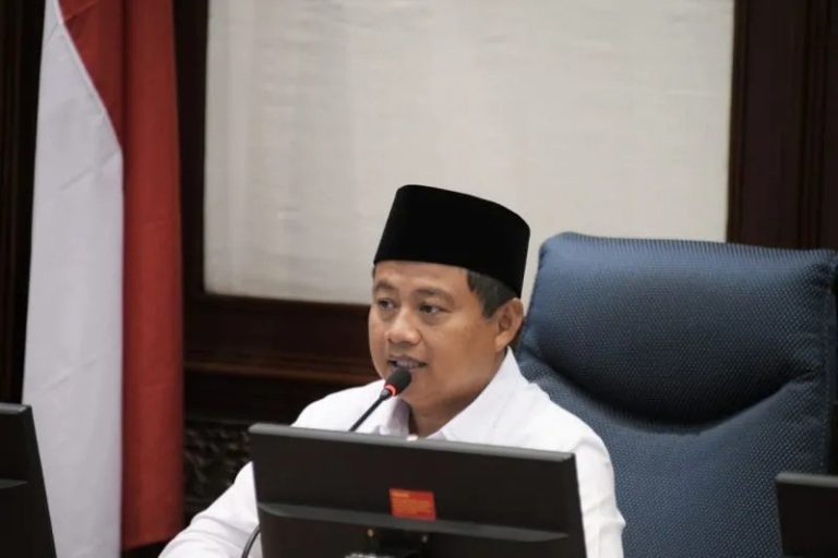 Wakil Gubernur Jawa Barat Uu Ruzhanul