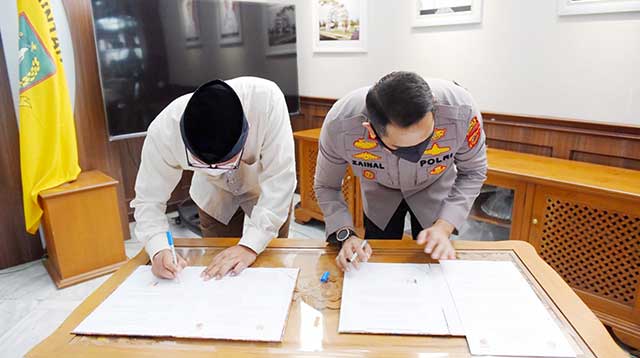 Walikota Sukabumi Achmad Fahmi