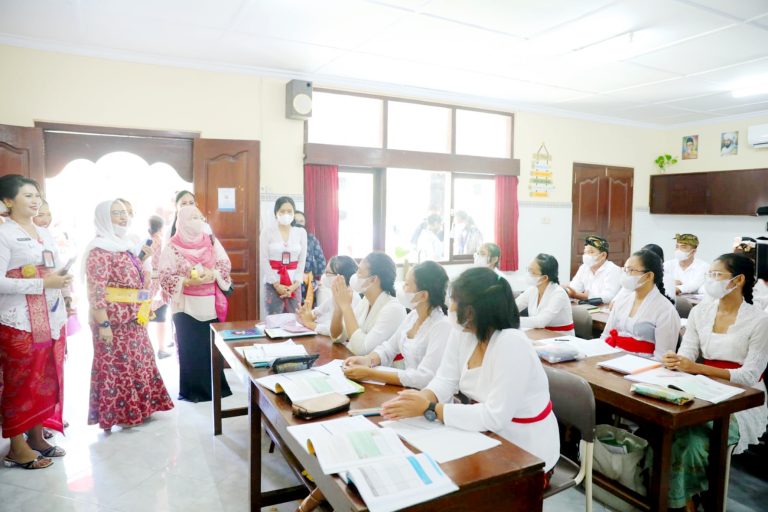 PEREMPUAN