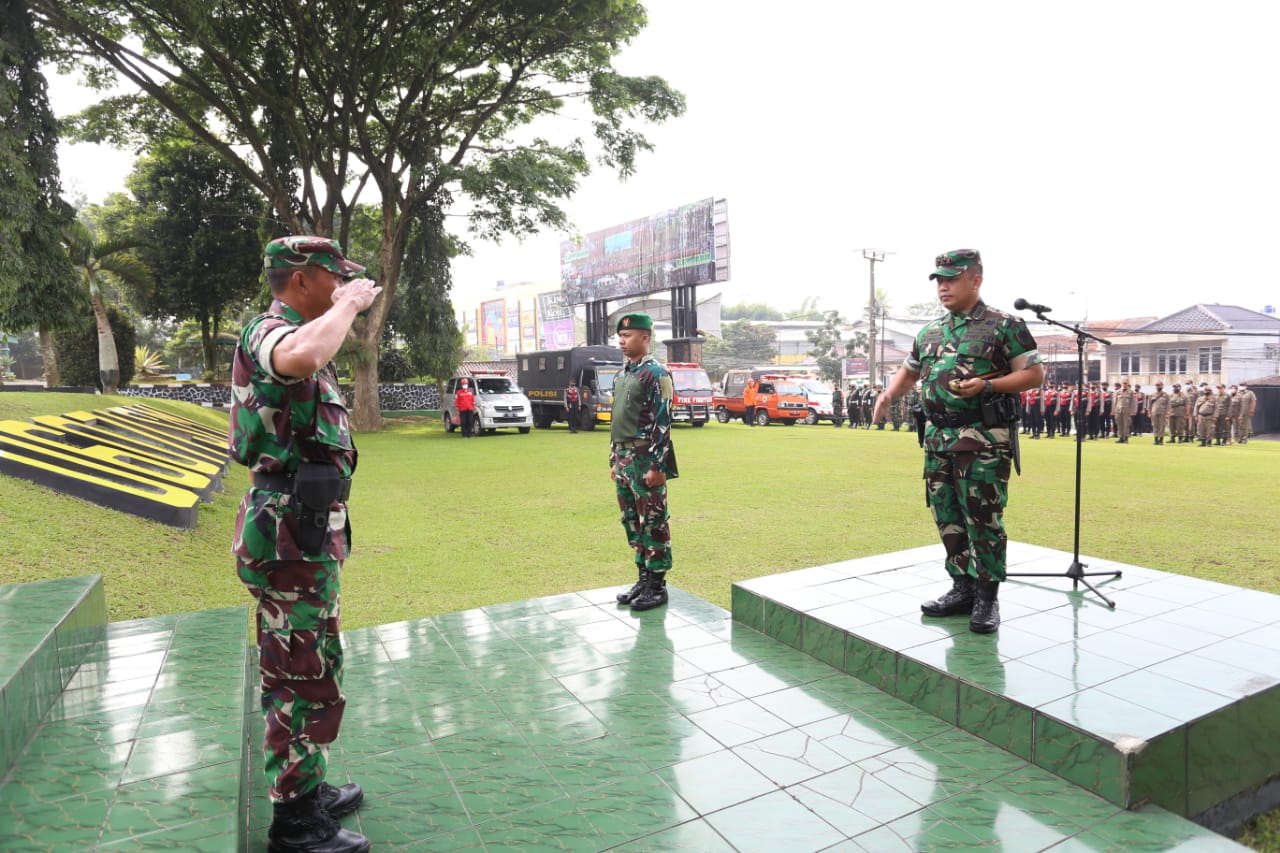 Sejumlah personel Kodim 0607/Kota Sukabumi saat mengikuti apel gelar