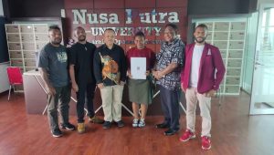 Duta Besar Papua Nugini Antar Langsung Anaknya Kuliah di Nusa Putra