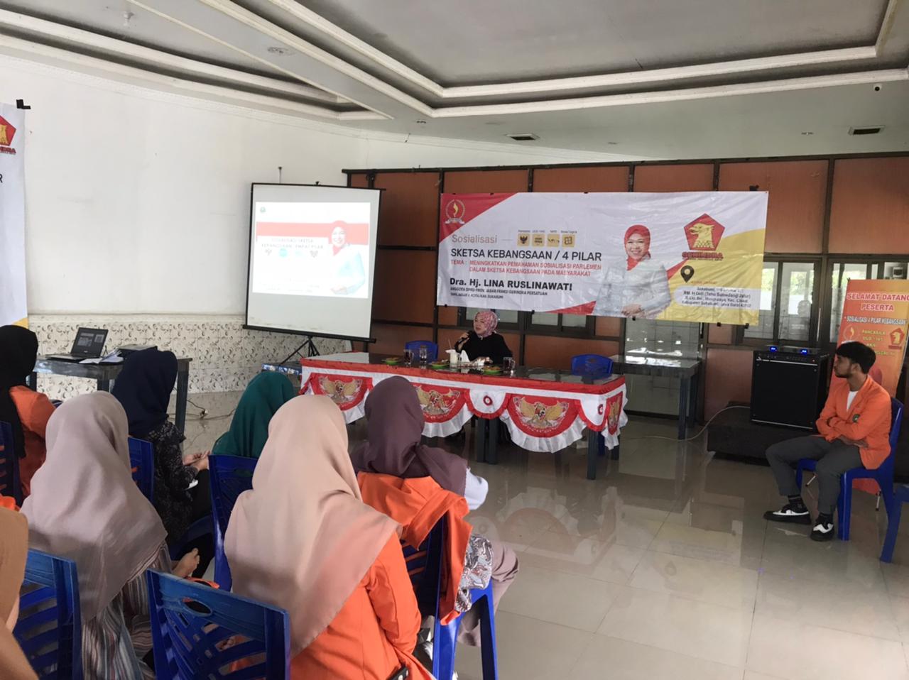 Suasana Wakil Ketua Komisi II DPRD Provinsi Jawa Barat, Lina Ruslinawati