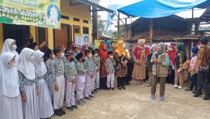 Tim verifikasi Cuci Tangan Pakai Sabun (CTPS) Provinsi Jawa Barat