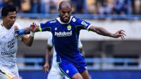 Persib Bandung Tundukan Rans Nusantara FC 2-1, Akhiri Tren Negatif