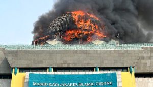 Kubah Masjid JIC Terbakar, Kadis Gulkarmat Jakarta Utara Lakukan Ini