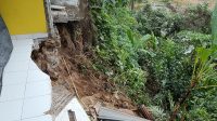 Belasan Rumah di Kabupaten Bogor Rusak Tertimpa Longsor