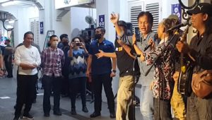 Presiden Jokowi Ketemu Teman Kuliahnya di Hotel, Singgung Ijazah Palsu