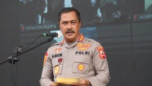 Wanita Bawa Senpi Terobos Istana Diperiksa Densus 88