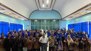 Gandeng Guru Besar Sekolah Bisnis IPB, Fakultas Ekonomi UMMI Gelar Kuliah Umum Bahas Era Vuca