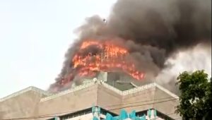 Kebakaran Jakarta Islamic Center, Damkar Maksimalkan Pasukan untuk Pemadaman