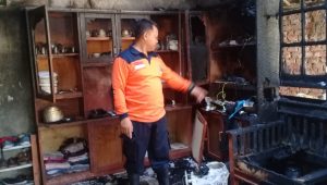 Satu Rumah di Gunungguruh Sukabumi Hangus Terbakar