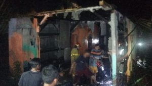 Rumah Ustad di Cibadak Sukabumi Hangus Terbakar