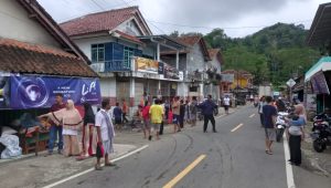 Diguncang Gempa, Warga Palabuhanratu Berhamburan Keluar Rumah