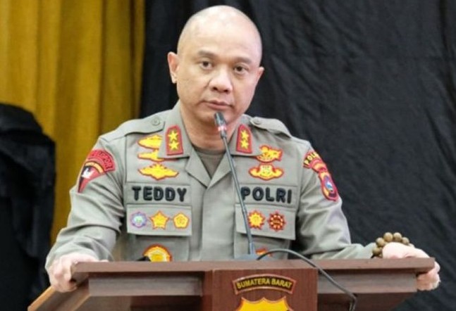 Irjen Pol Teddy Minahasa Putra