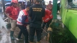 Bocah di Cisaat Sukabumi Terbawa Arus Sungai Saat Bermain dengan Temannya 