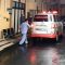 Sebuah ambulans disiapkan untuk