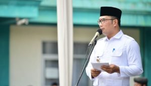 Delapan Camat Jawa Barat Diberangkatkan ke Singapura oleh Ridwan Kamil