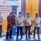 Achmad Fahmi bersama Manajer PLN