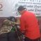 Anggota IDI Kabupaten Sukabumi saat melakukan aksi donor darah