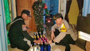 Puluhan Botol Miras di Kalapanunggal Sukabumi Disita Polisi