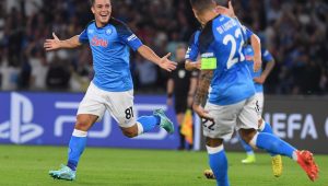 Tundukan Ajax 4-2, Napoli Lolos ke 16 Besar Liga Champions
