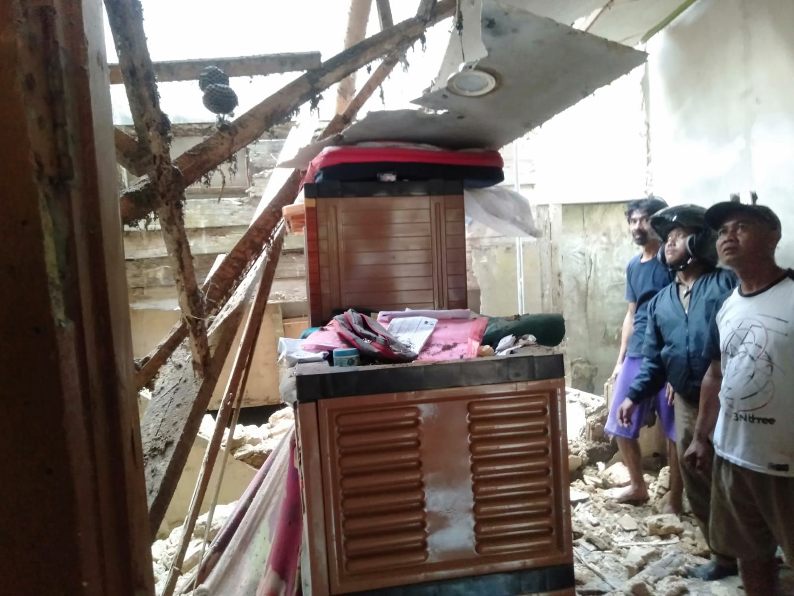 Gempa Cianjur Rusak Rumah Sukabumi