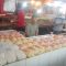 Salah seorang pedagang tahu di Pasar Gudang, Citamiang Kota Sukabumi sedang menjajakan dagangannya