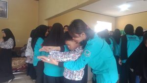 Keseruan Brain Gym Bersama Prodi PGSD Nusa Putra di SLB PGRI Cisaat