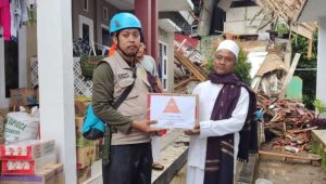 PT Atrya Swascipta Rekayasa bersama Gerakan Anak Negeri Berikan Bantuan Kepada Korban Terdampak Bencana