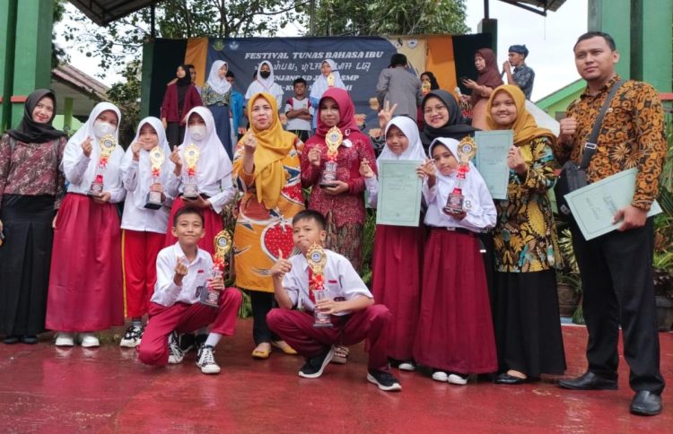 SDN NYOMPLONG