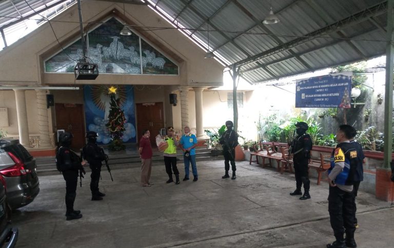 Gereja Sukabumi Dijaga Ketat