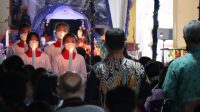 Momen Natal membuat para korban gempa bumi Cianjur yang merayakannya bisa kembali ceria.