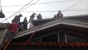 Satu Unit Rumah di Kota Sukabumi Hangus Tersambar Petir