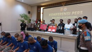 Kapolres Sukabumi AKBP Dedy Darmawansyah Didampingi Kasat Narkoba AKP Enjo