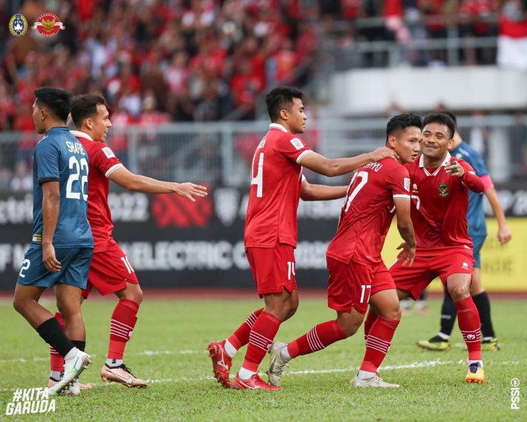 RAYAKAN KEMENANGAN