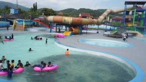 Bloop Waterpark Citepus Palabuhanratu Hadir Kembali