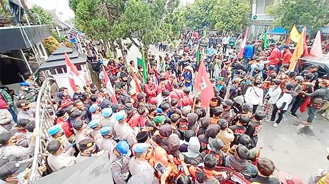 Demo Mahasiswa kota Sukabumi