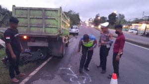 Kronologis Bikers Asal Bandung Tewas di Jalan Lingsel Usai Tabrak Truk Pasir