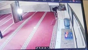 Curi Kotak Amal di Kota Sukabumi, Terduga Pelaku Terekam CCTV