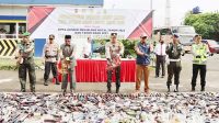 Jelang Nataru, Polres Sukabumi Kota Musnahkan Ribuan Botol Miras