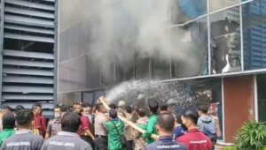 Gudang Lantai Lima Kemenkumham Terbakar