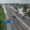 Suasana arus lalu lintas di Jalan Tol