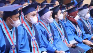 Universitas BSI Kampus Sukabumi Gelar Wisuda ke-15 Secara Offline dengan Meriah