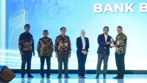 Bank BJB Berhasil Sabet 3 Penghargaan di Ajang Apresiasi Jawara Ekonomi Digital Jawa Barat